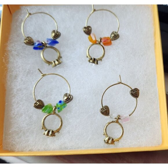 Wedding Ring  Wine Glass Charms Set 4 Ring Charms With Beads Silver Hearts - Picture 3 of 3